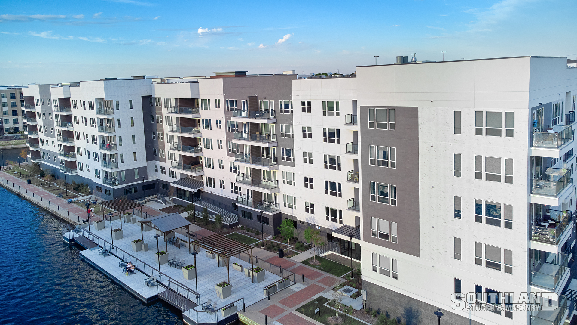 880 Lyn Luxury Apartments 4